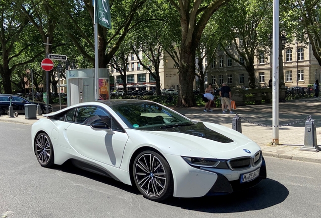 BMW i8 2018