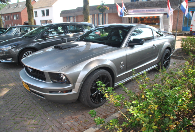 Ford Mustang GT 45th Anniversary Edition