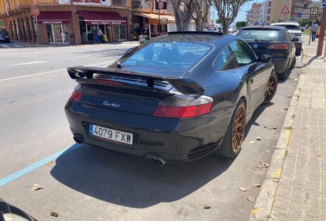 Porsche 996 Turbo