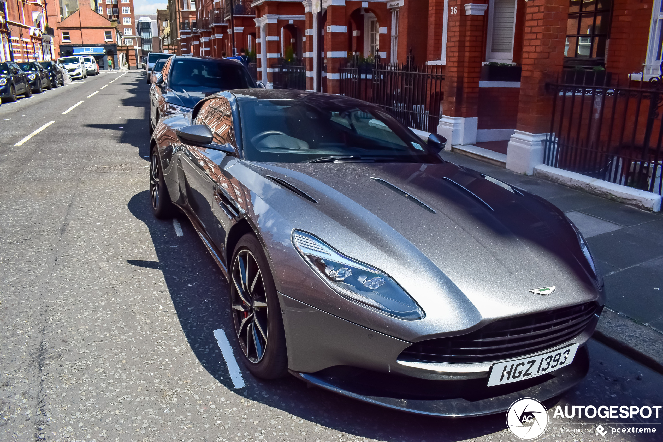 Aston Martin DB11