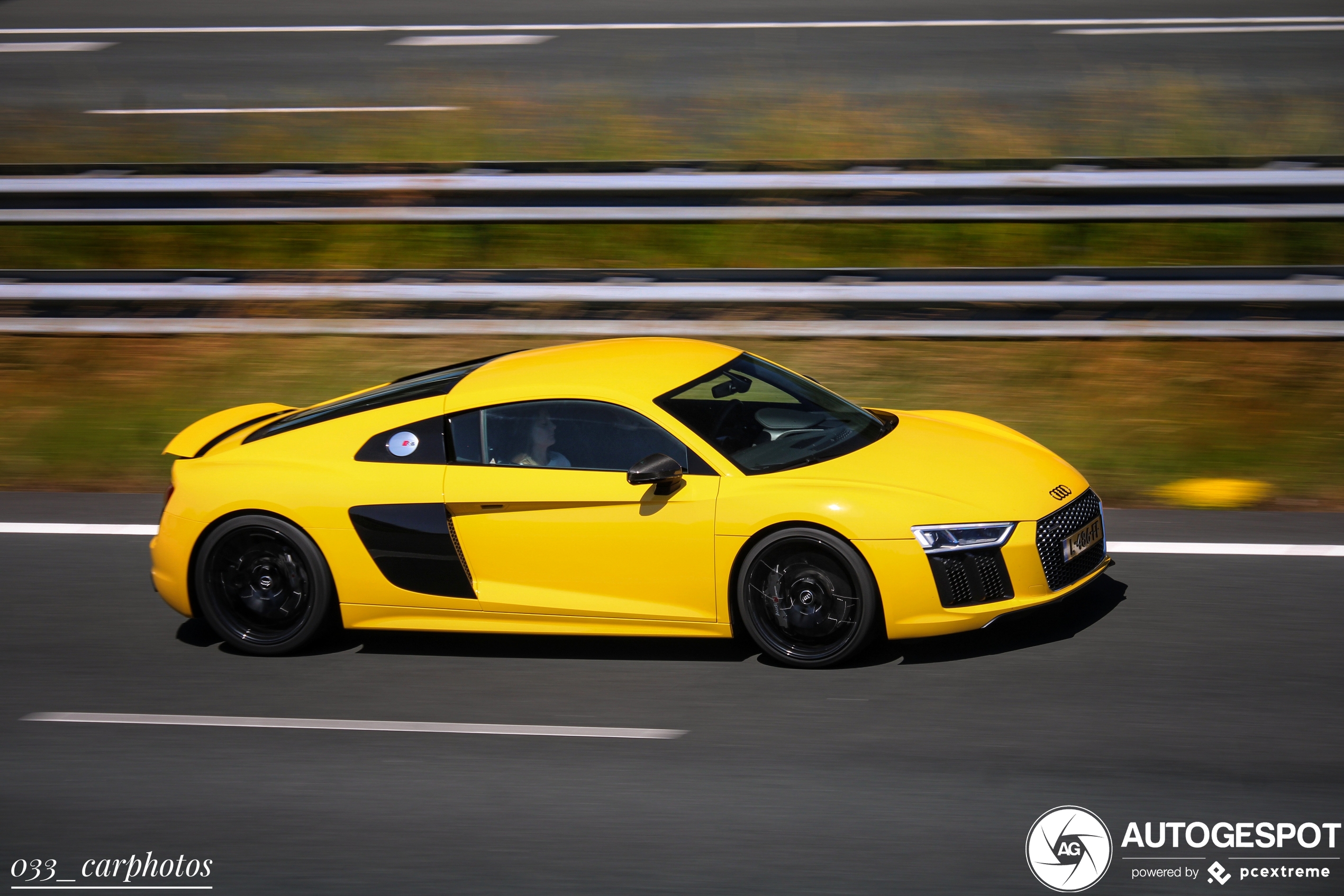 Audi R8 V10 2015