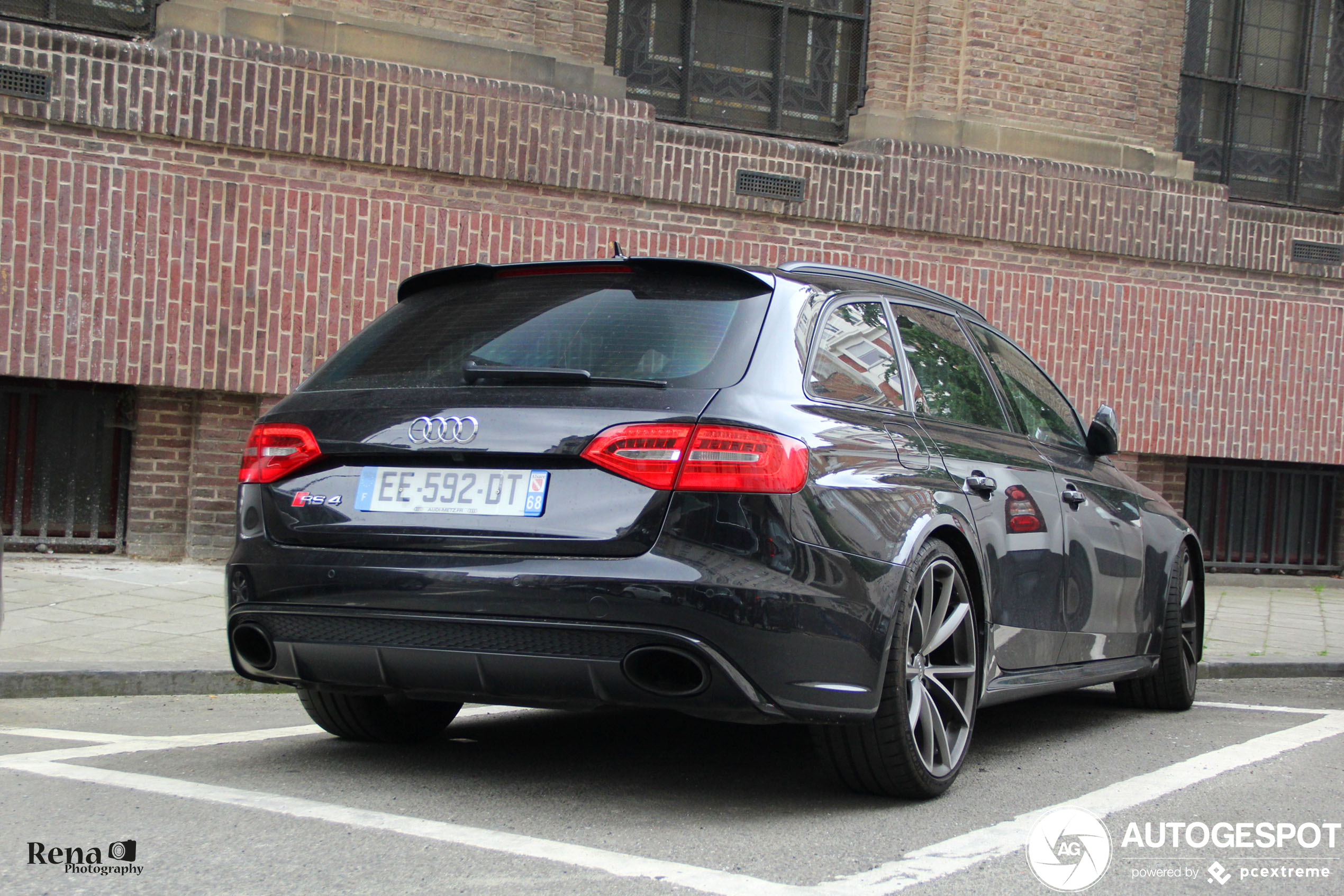 Audi RS4 Avant B8