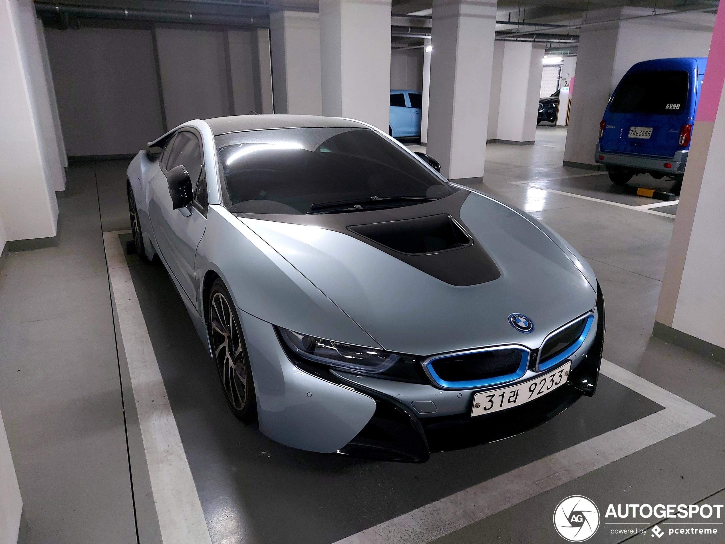 BMW i8