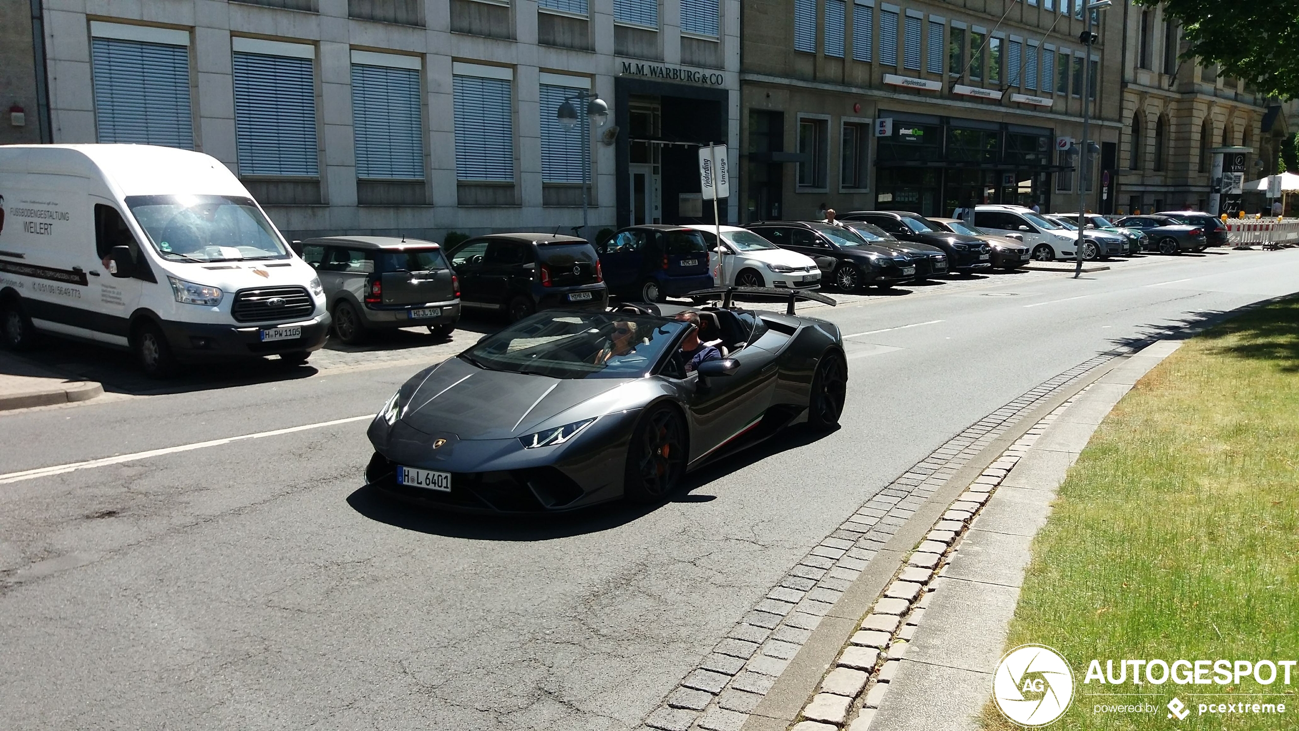 Lamborghini Huracán LP640-4 Performante Spyder