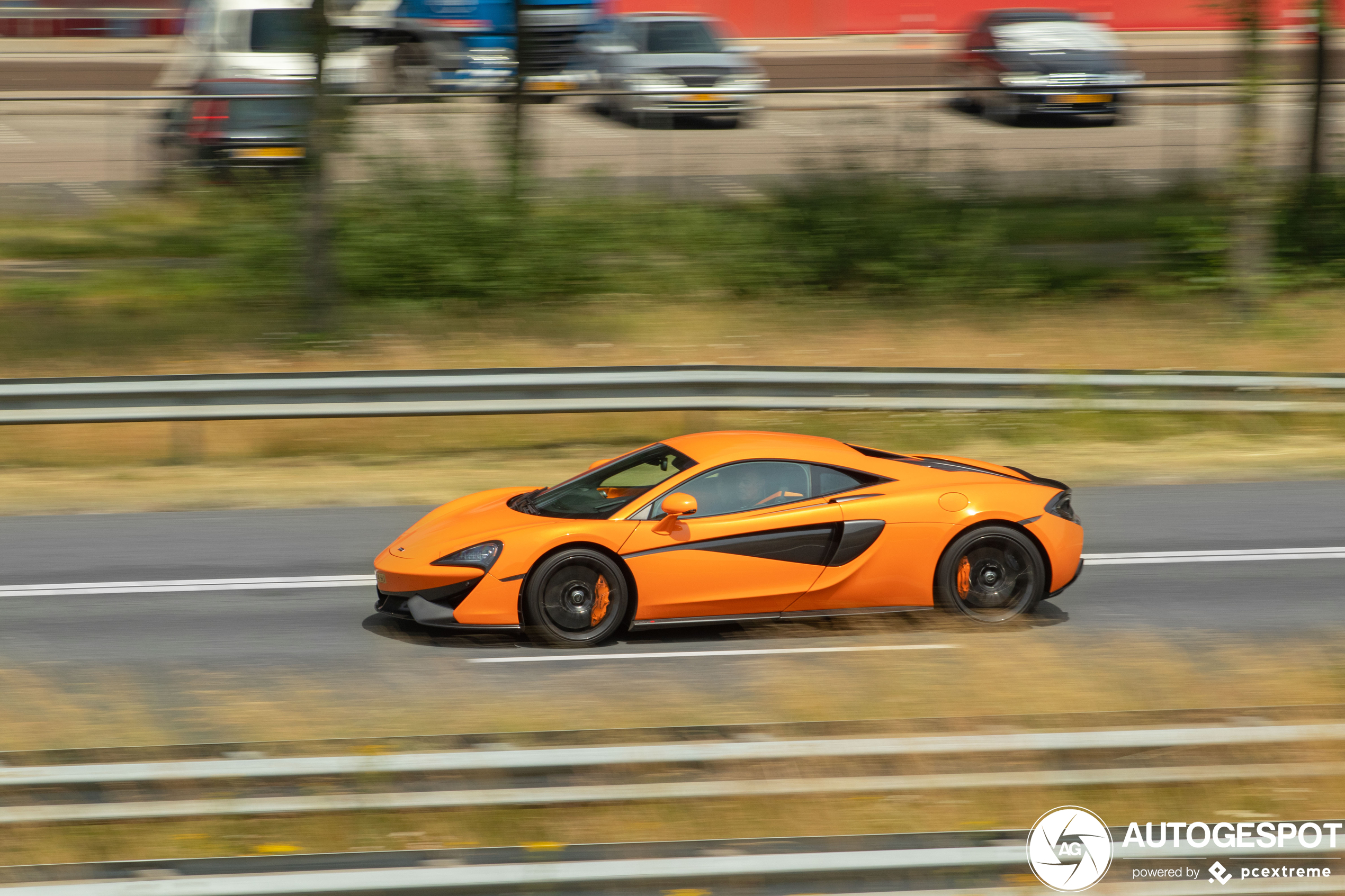 McLaren 570S