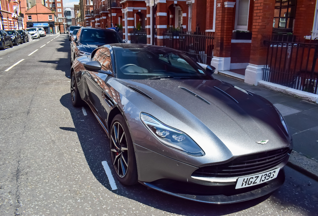 Aston Martin DB11