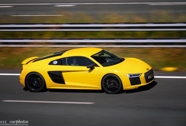 Audi R8 V10 2015