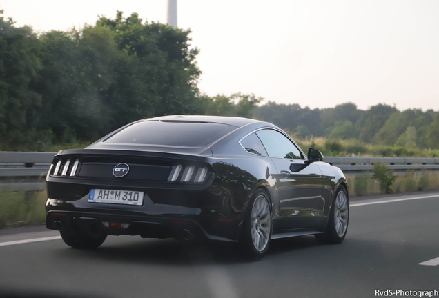 Ford Mustang GT 2015