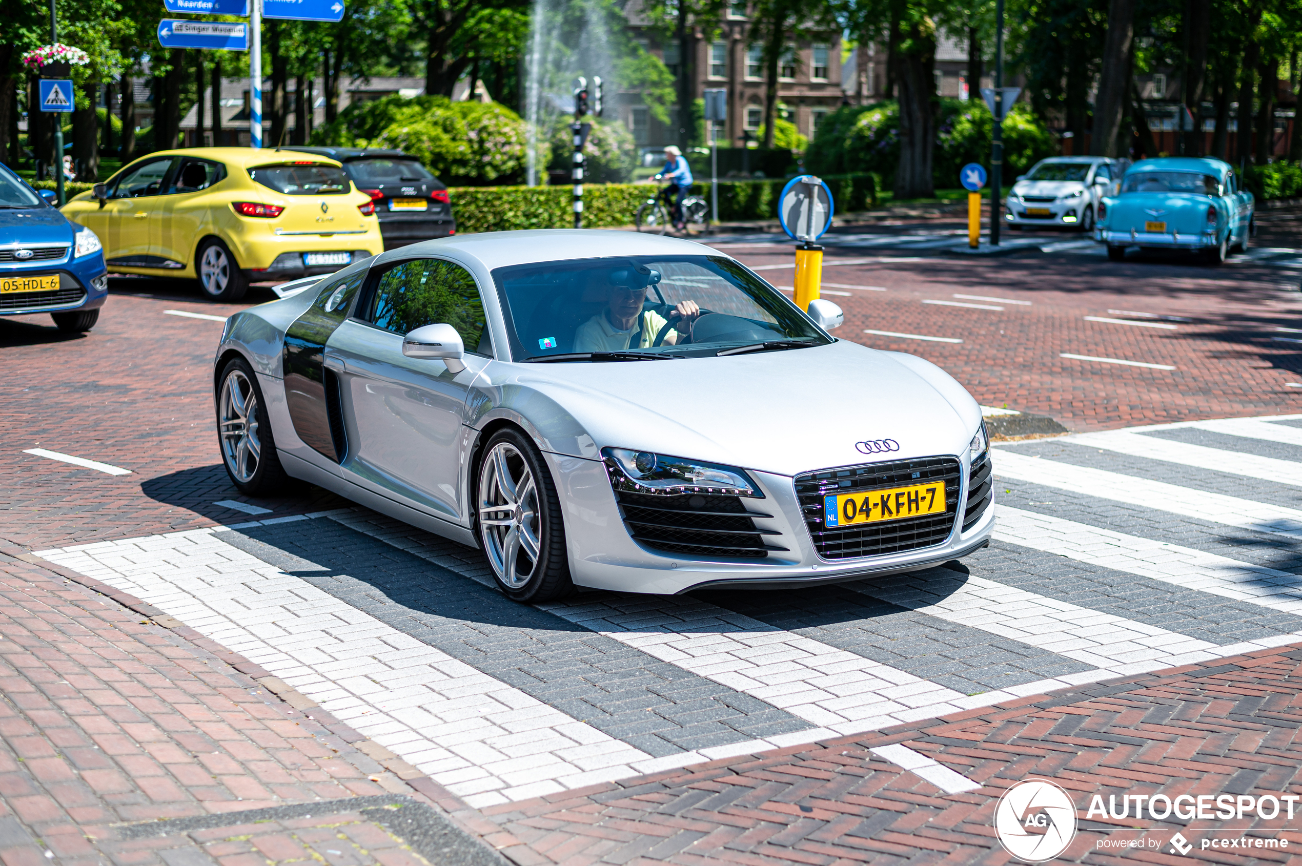 Audi R8