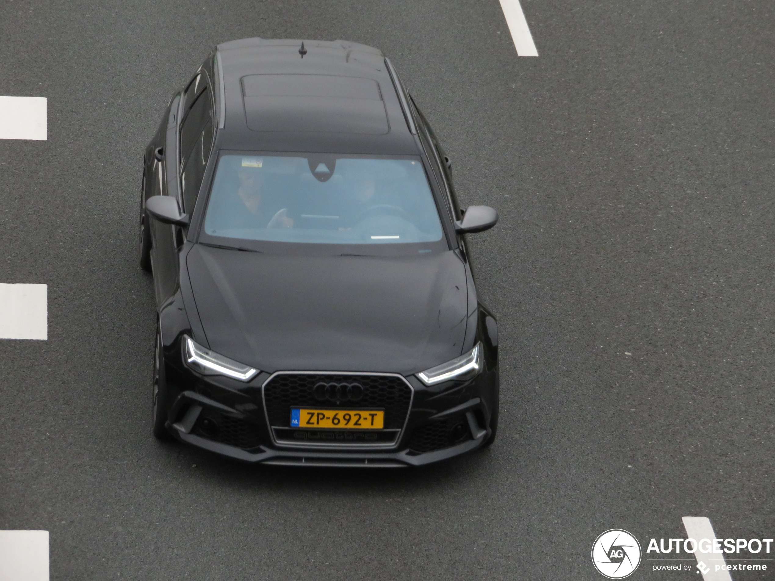 Audi RS6 Avant C7 2015