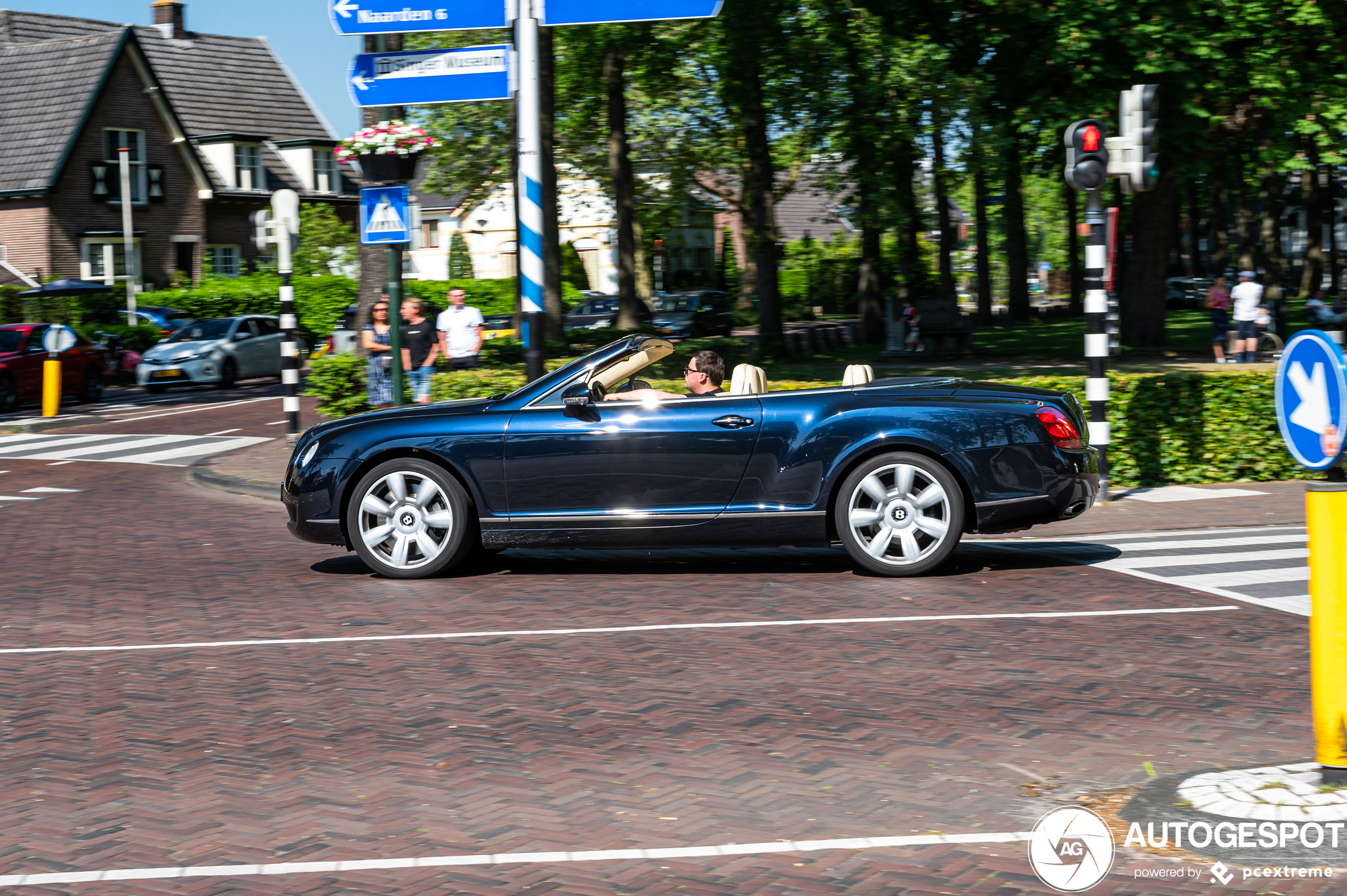 Bentley Continental GTC