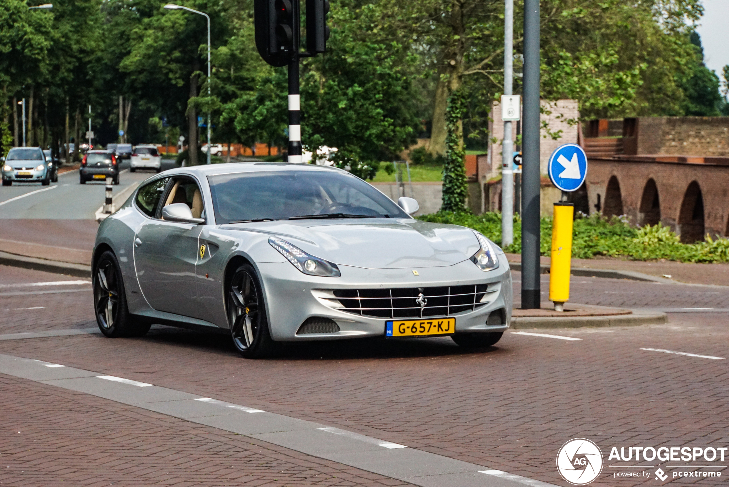 Ferrari FF