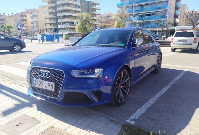 Audi RS4 Avant B8