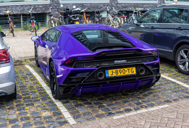 Lamborghini Huracán LP640-4 EVO