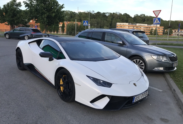 Lamborghini Huracán LP640-4 Performante