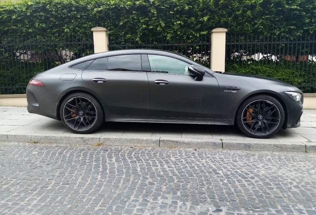 Mercedes-AMG GT 63 S X290