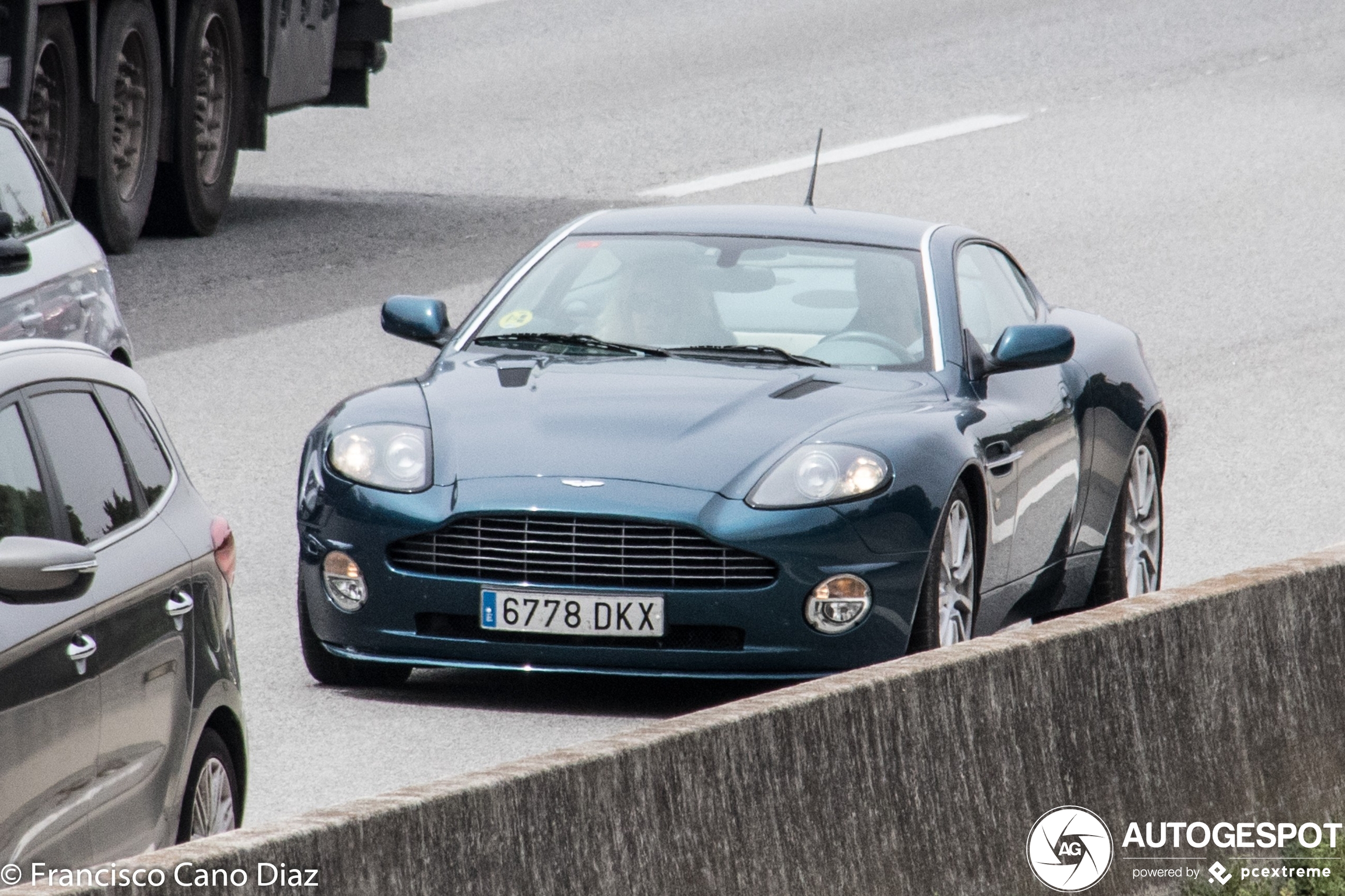 Aston Martin Vanquish S