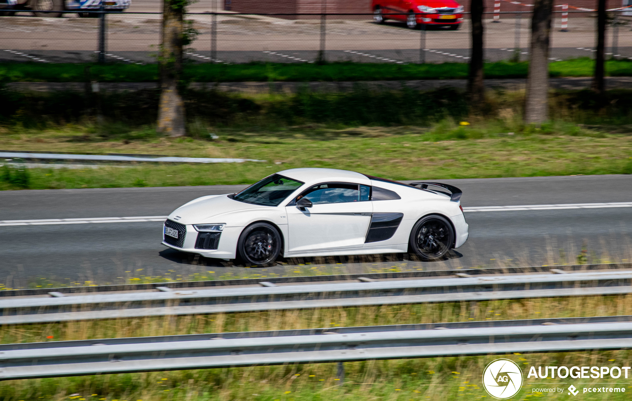 Audi R8 V10 Plus 2015