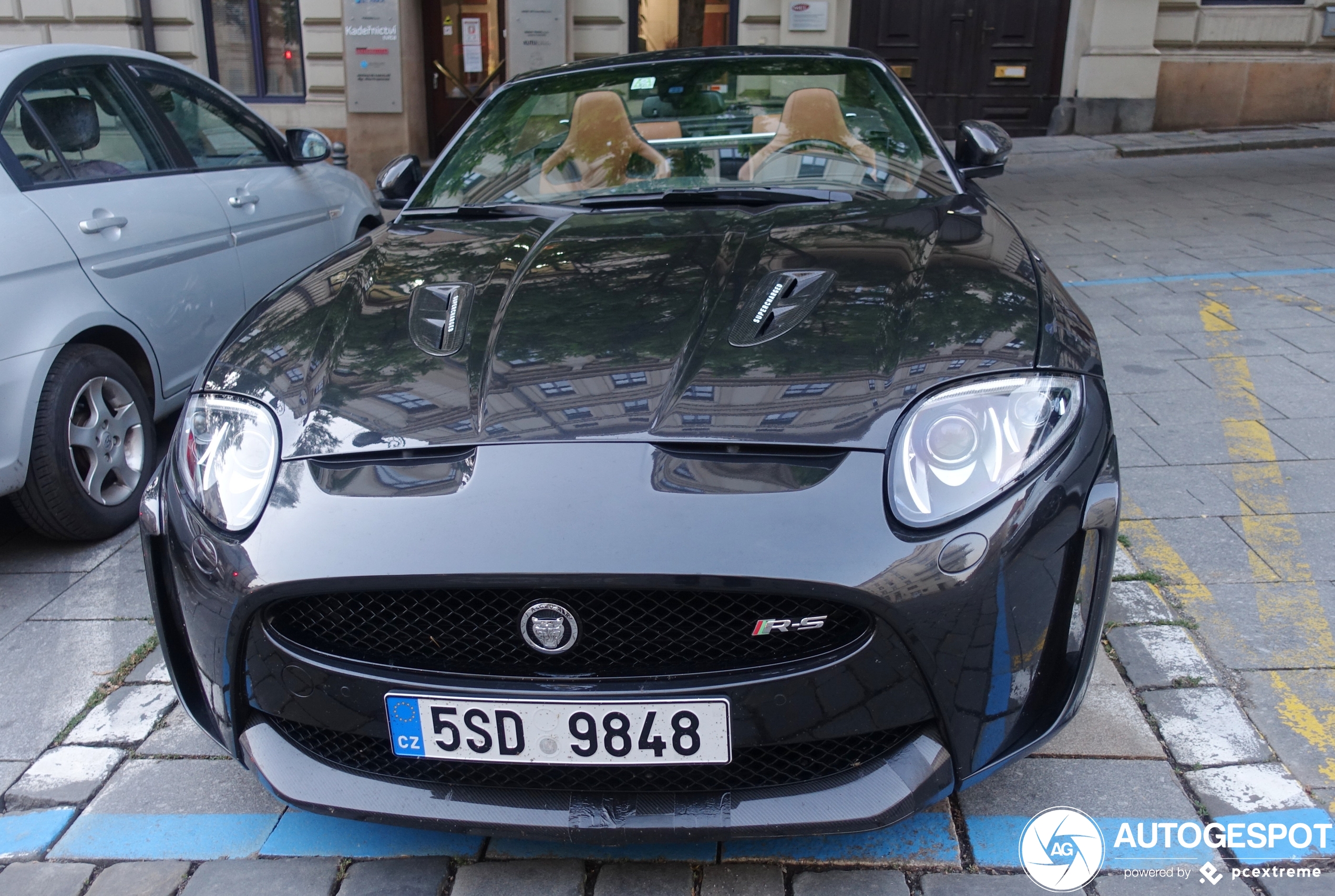 Jaguar XKR-S Convertible 2012