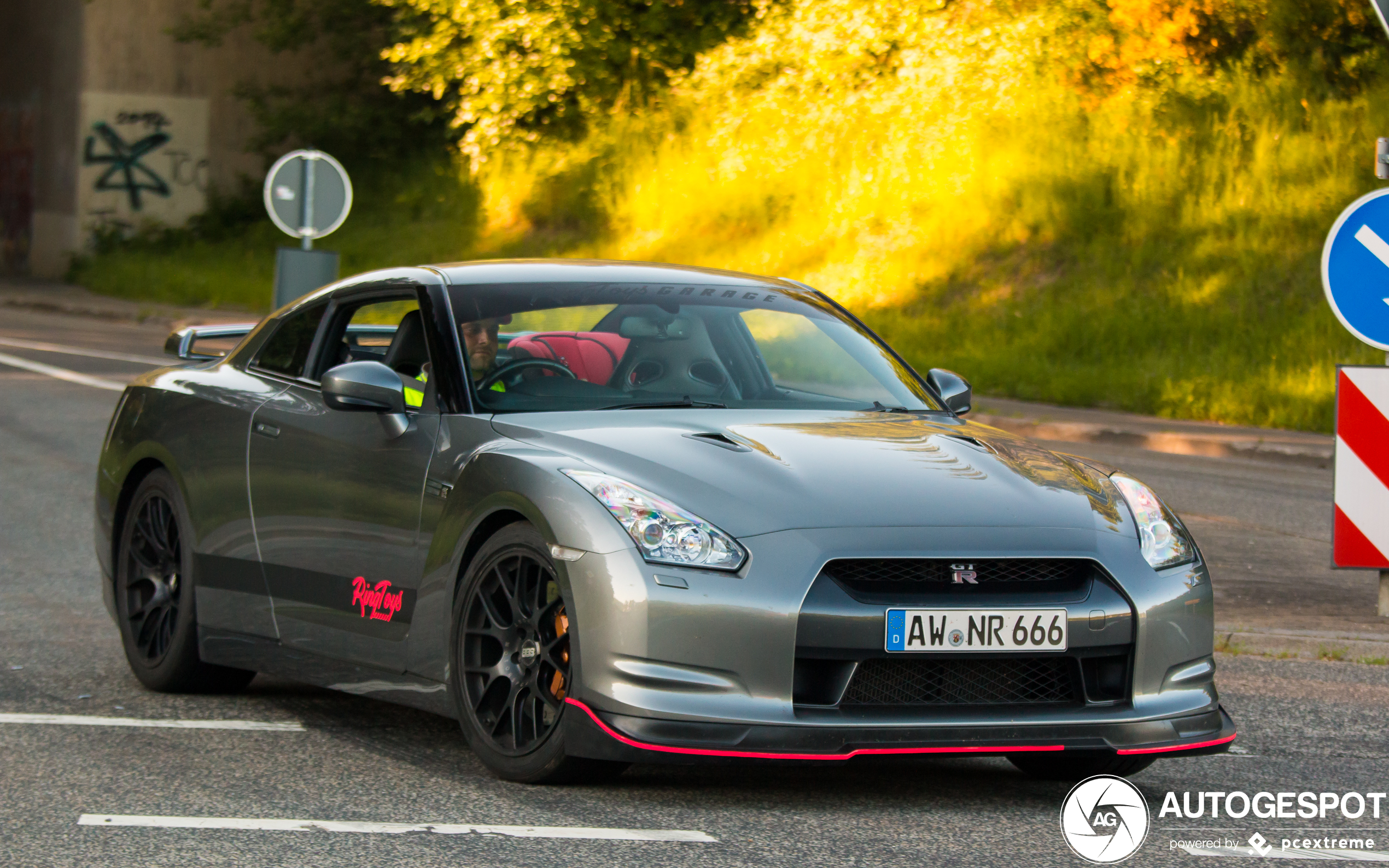 Nissan GT-R