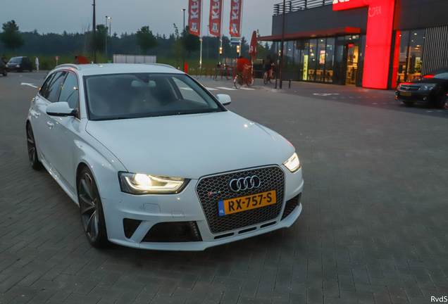 Audi RS4 Avant B8