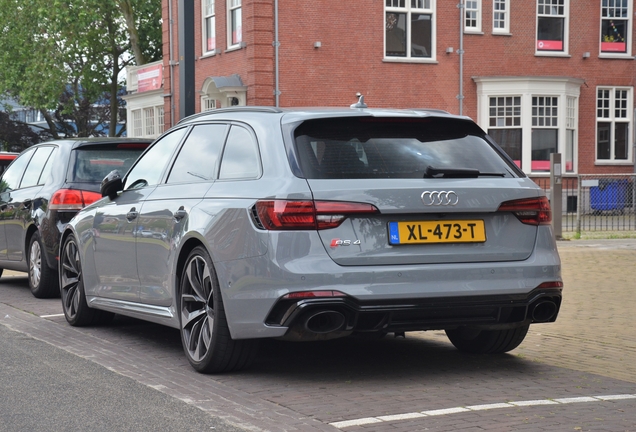 Audi RS4 Avant B9