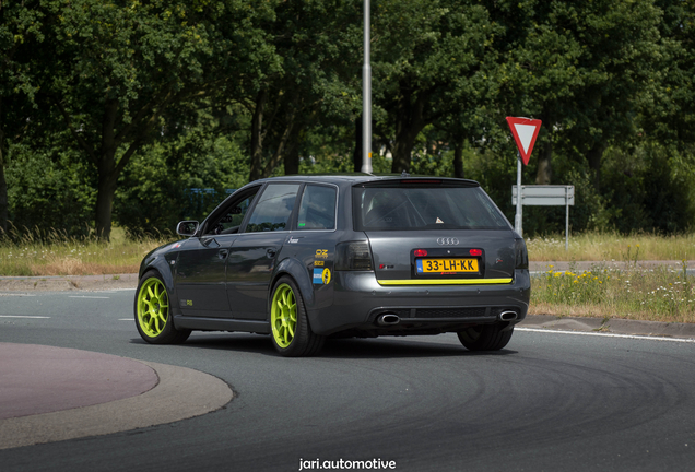 Audi RS6 Avant C5