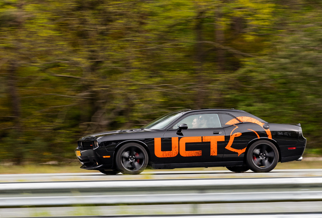 Dodge Challenger SRT-8