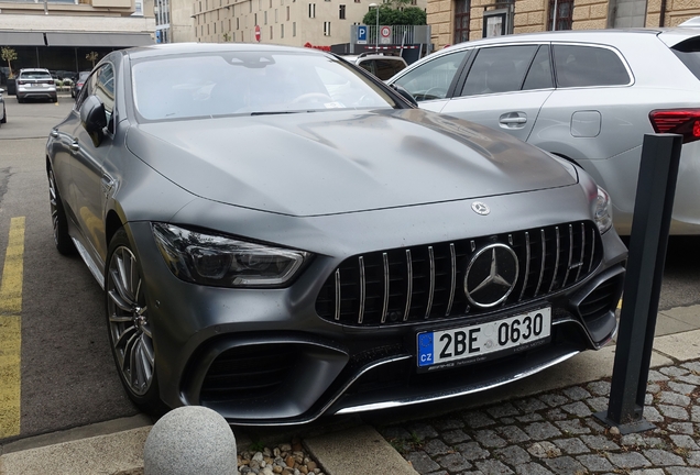 Mercedes-AMG GT 63 S X290