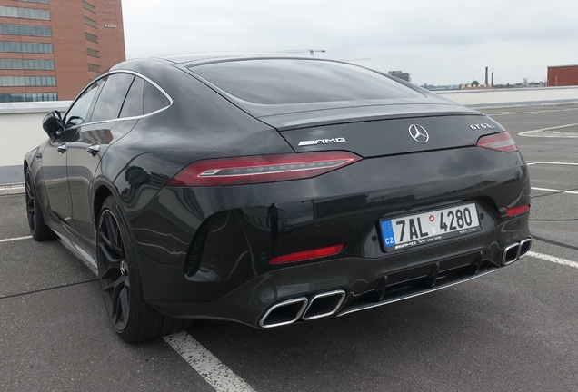 Mercedes-AMG GT 63 S X290