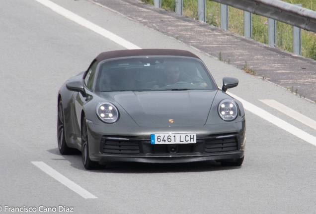 Porsche 992 Carrera 4S Cabriolet