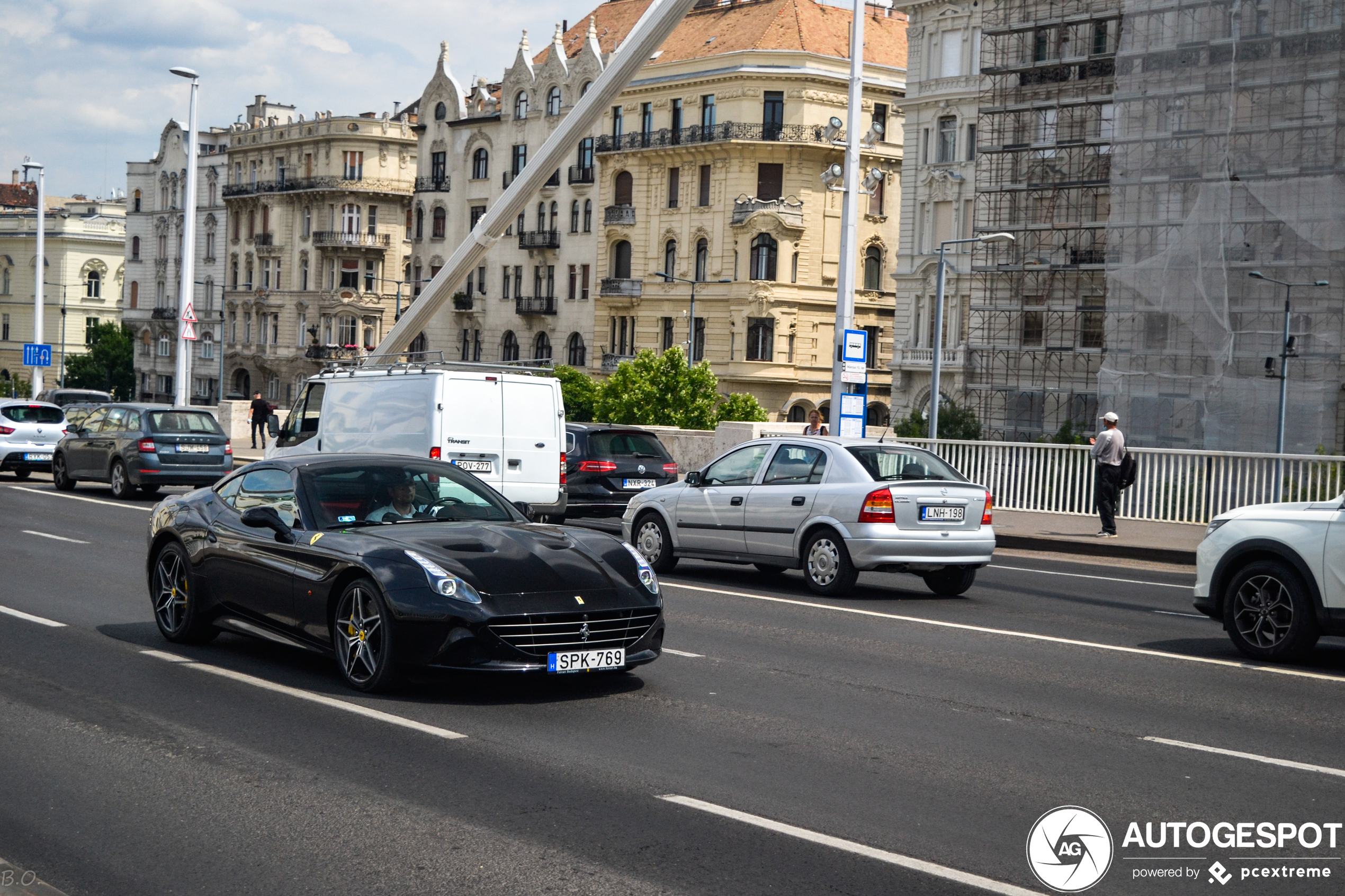 Ferrari California T