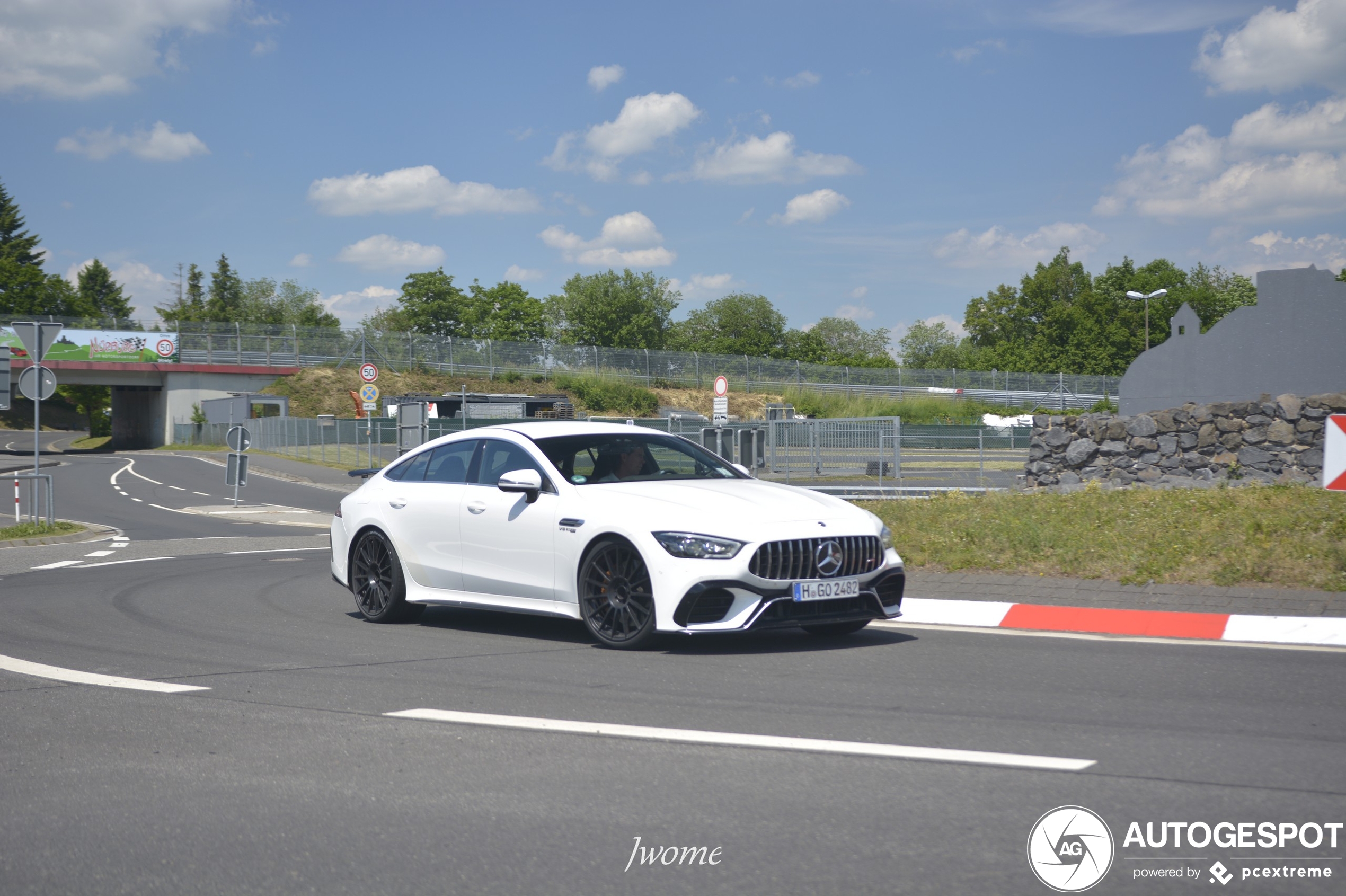 Mercedes-AMG GT 63 S X290