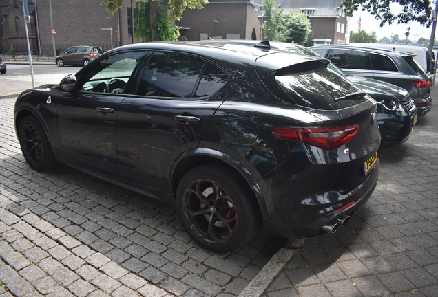 Alfa Romeo Stelvio Quadrifoglio