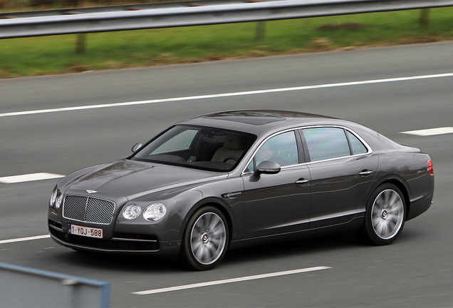 Bentley Flying Spur V8