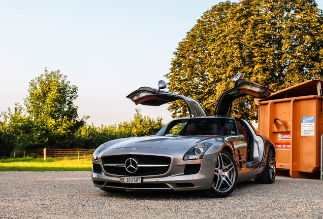 Mercedes-Benz SLS AMG