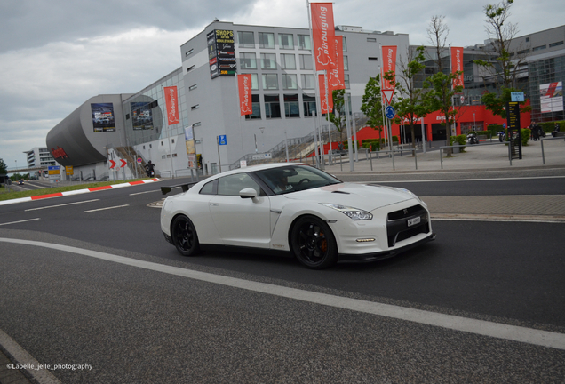 Nissan GT-R 2014