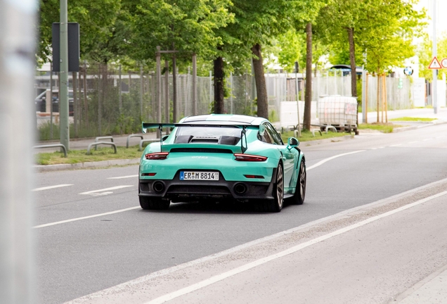 Porsche 991 GT2 RS Weissach Package