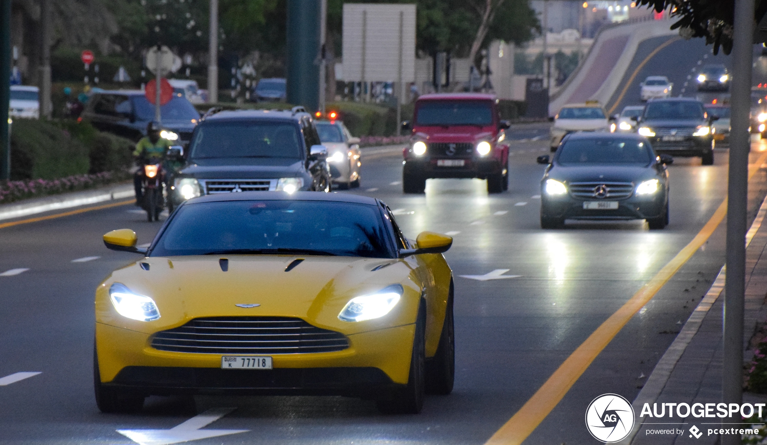 Aston Martin DB11