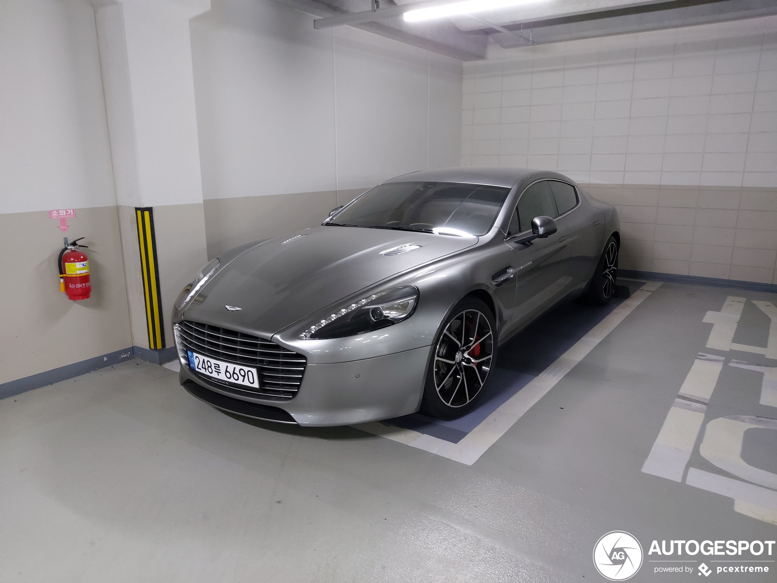 Aston Martin Rapide S