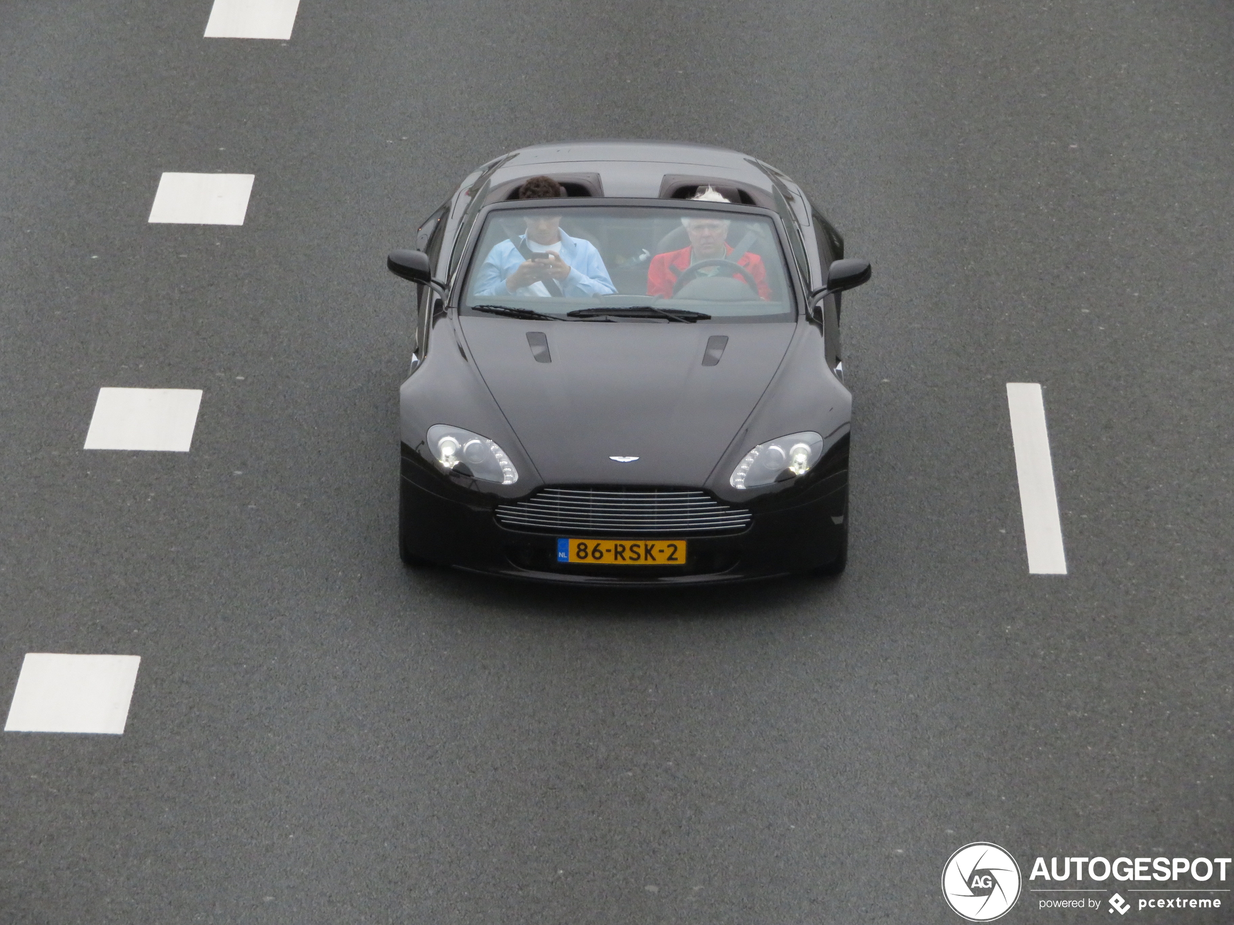 Aston Martin V8 Vantage Roadster