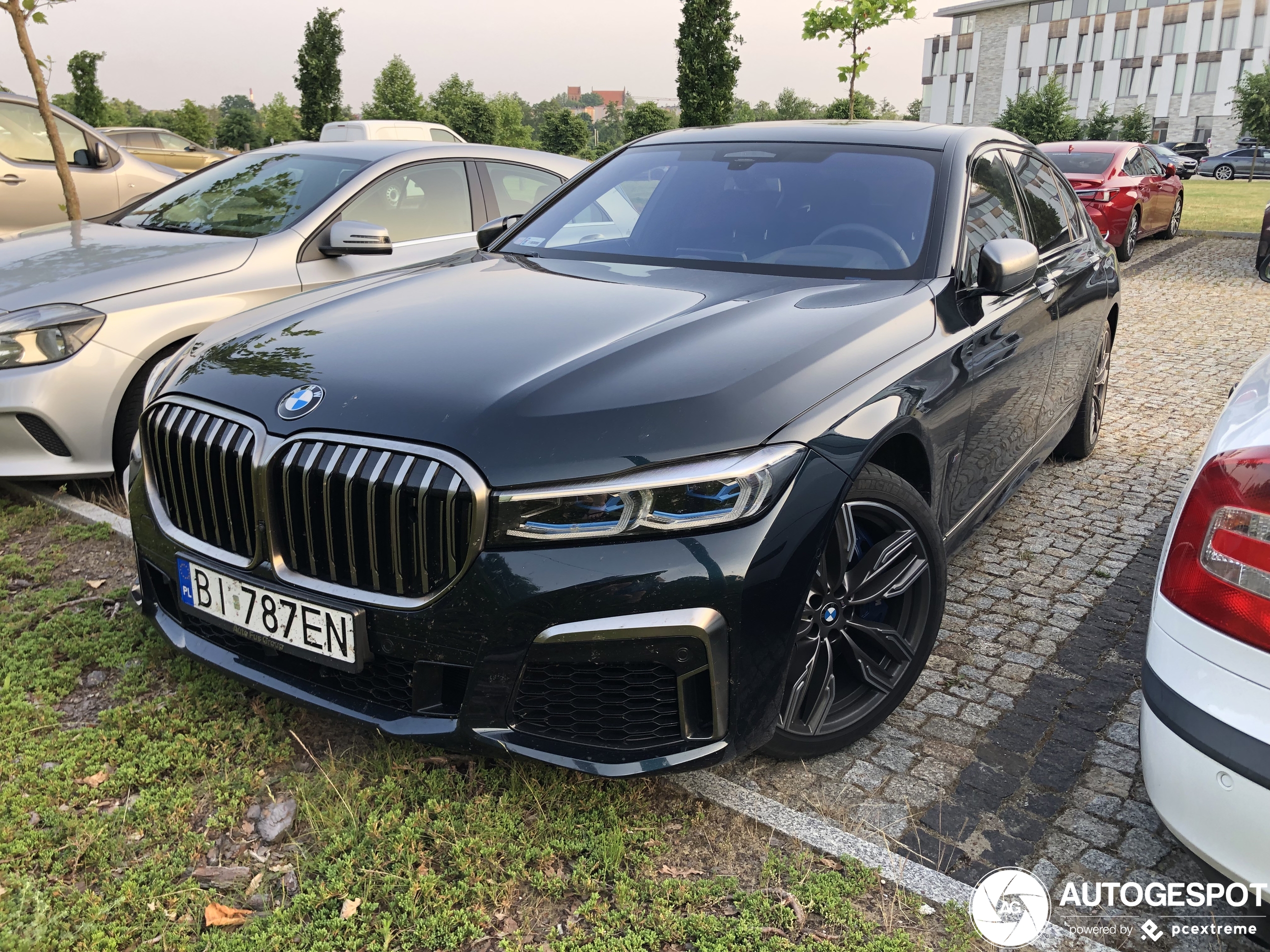 BMW M760Li xDrive 2019