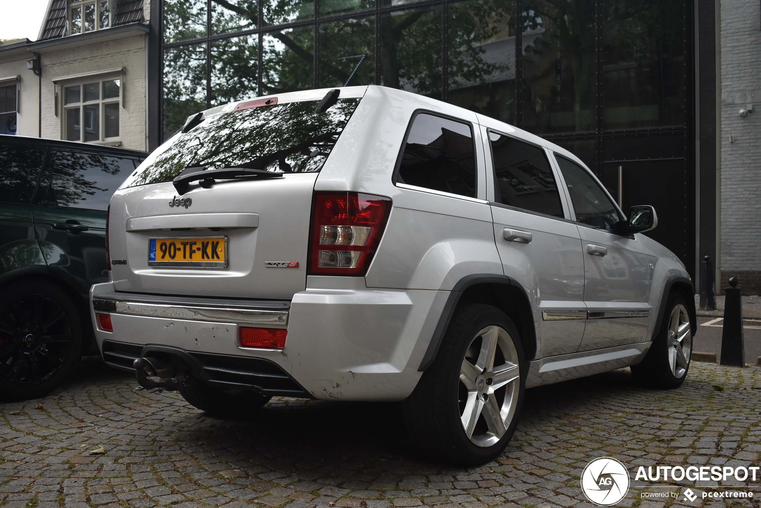 Jeep Grand Cherokee SRT-8 2005