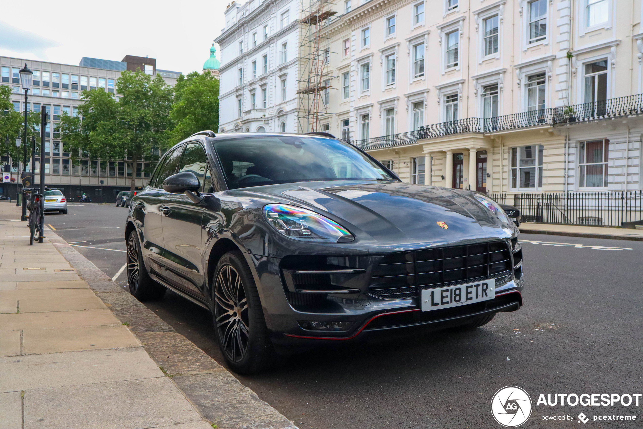 Porsche 95B Macan Turbo Exclusive Performance Edition