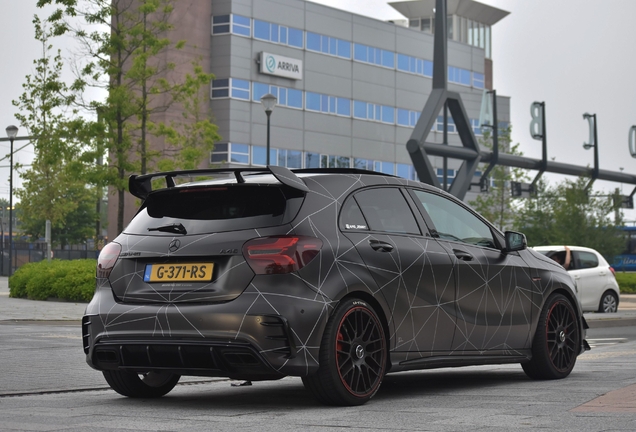 Mercedes-AMG A 45 W176 2015