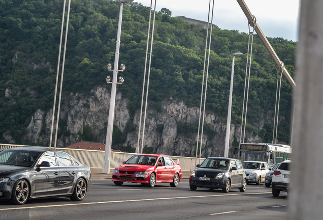 Mitsubishi Lancer Evolution IX