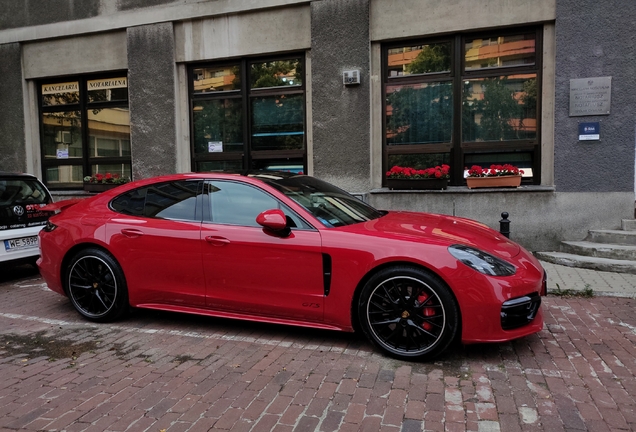 Porsche 971 Panamera GTS MkI