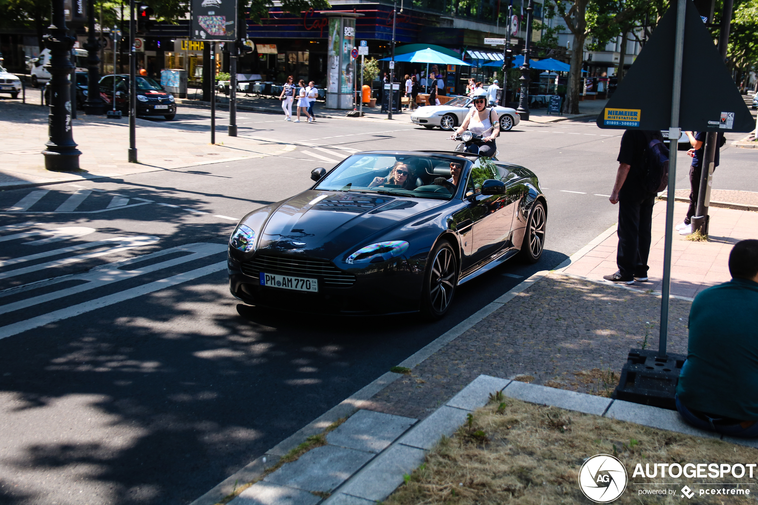 Aston Martin V8 Vantage S Roadster