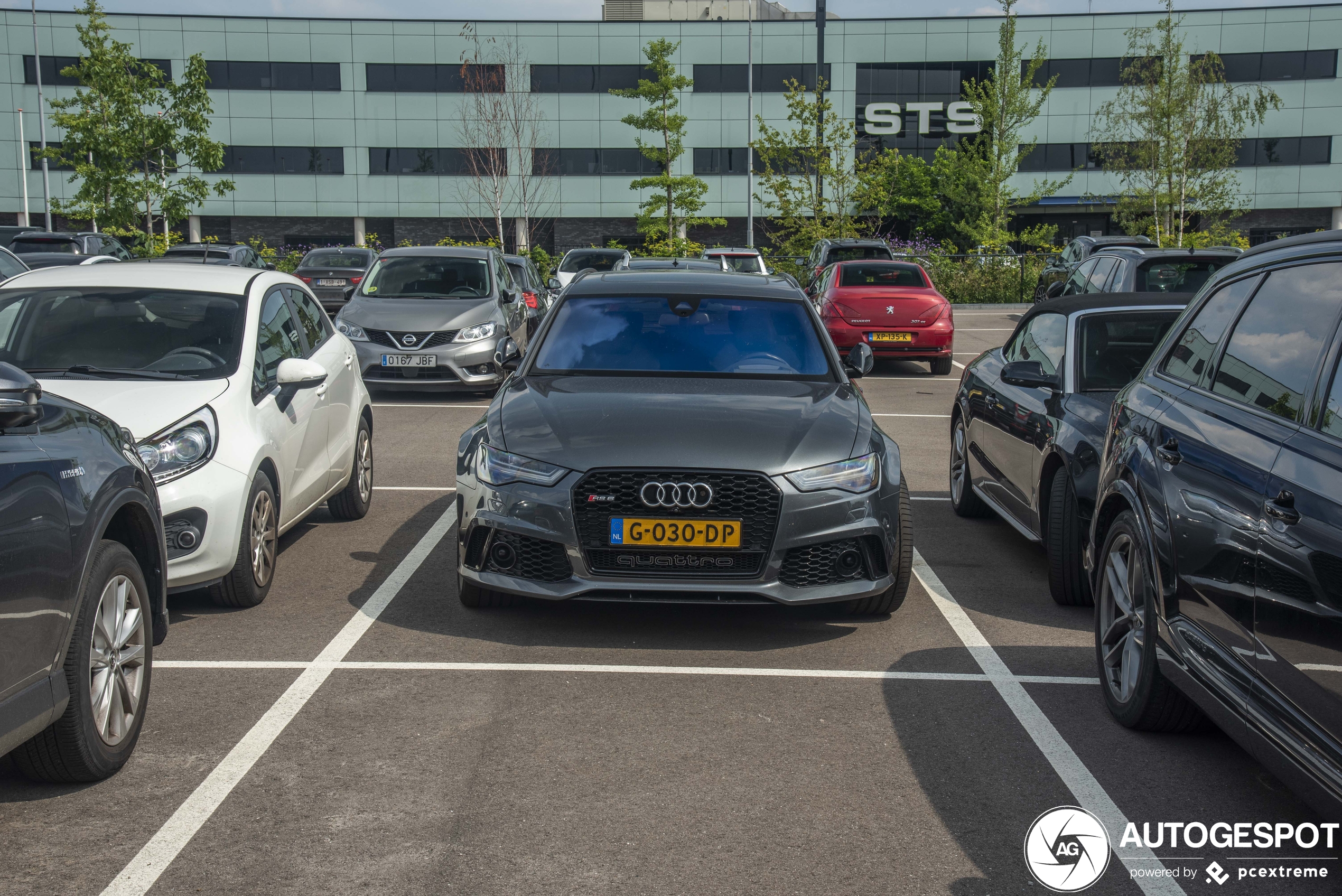 Audi RS6 Avant C7 2015