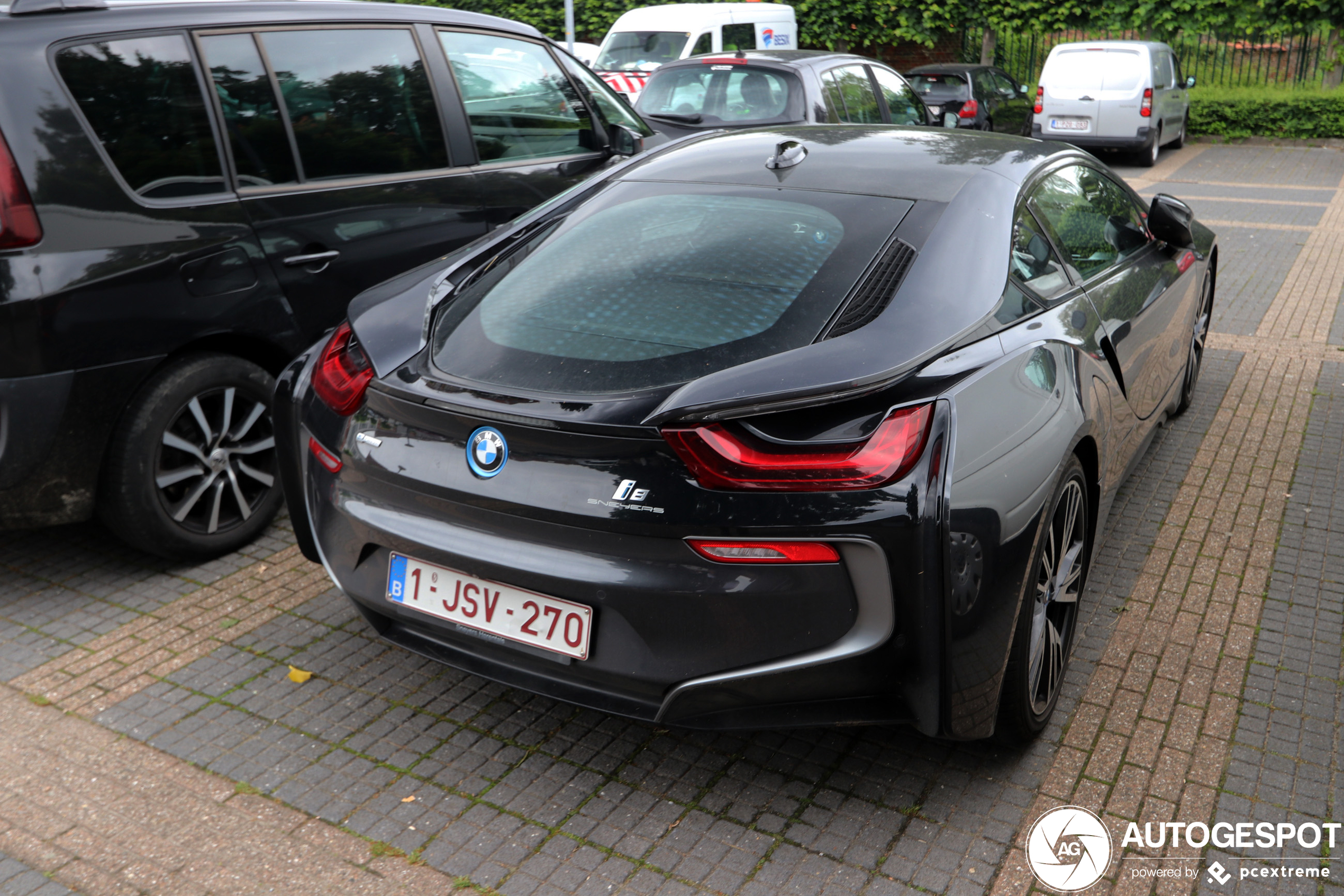 BMW i8